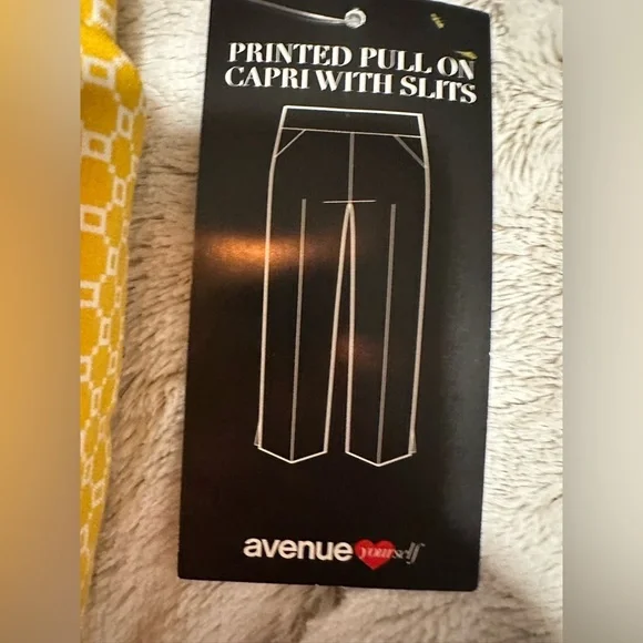 Avenue Yellow Geometric Pattern Super Stretch Pull On Wide Leg Capri Size 20 - Picture 6 of 13